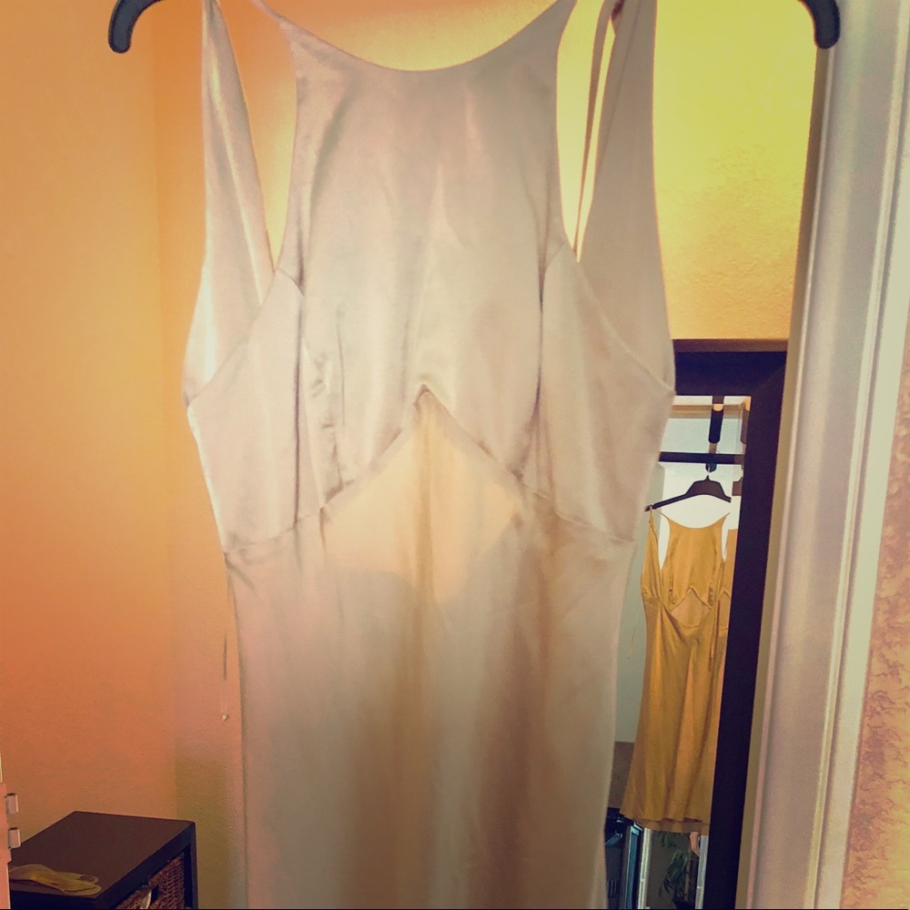 Beautiful Douuod 100% Silk Beige Dress